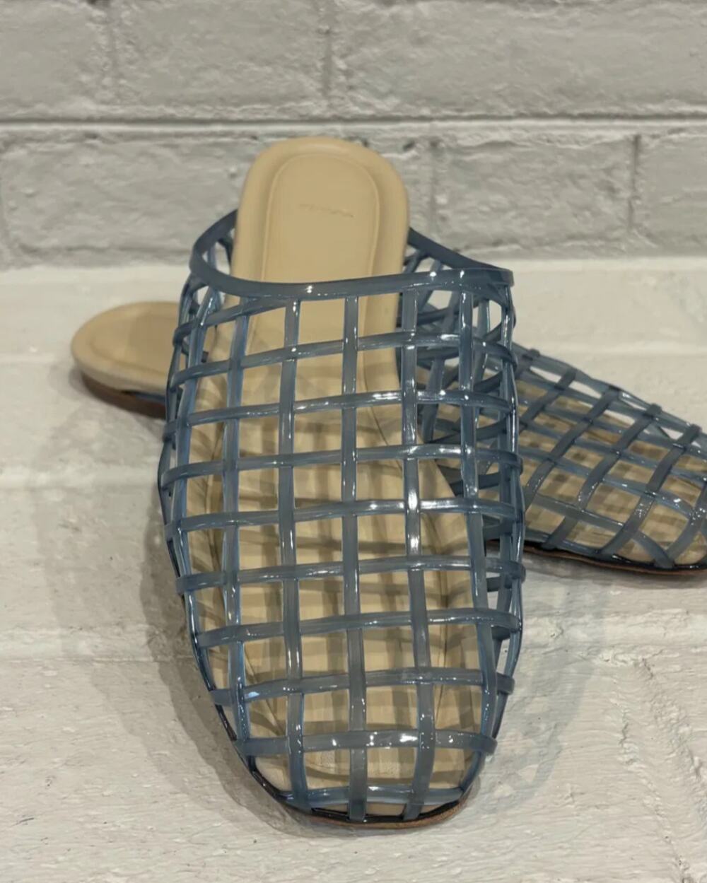 Vince Barcelona Jelly Cage Mule Flat Blue Caged Slide NWOT Womens 11